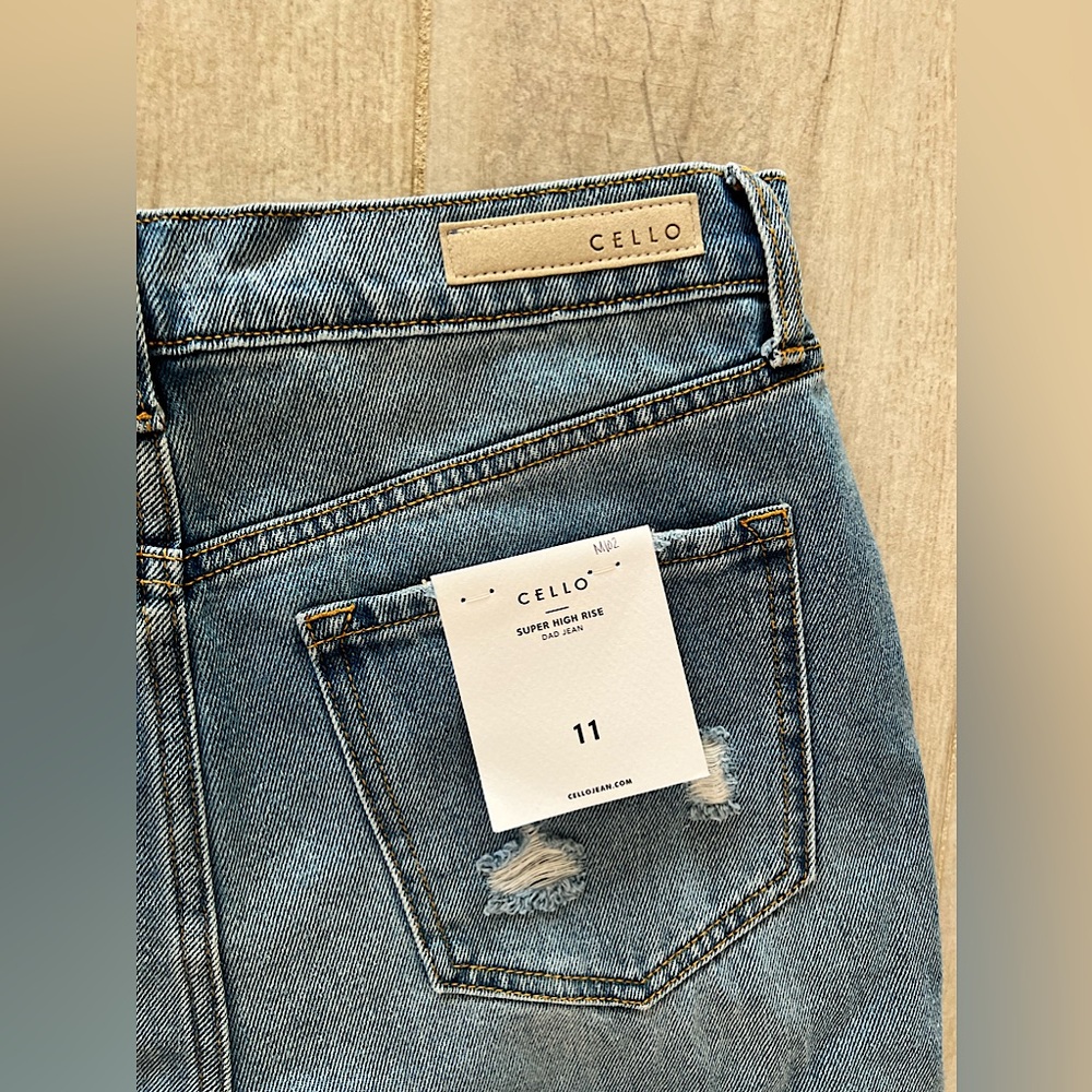 NWT Cello High Waist Medium Wash Jeans - Picture 7 of 14